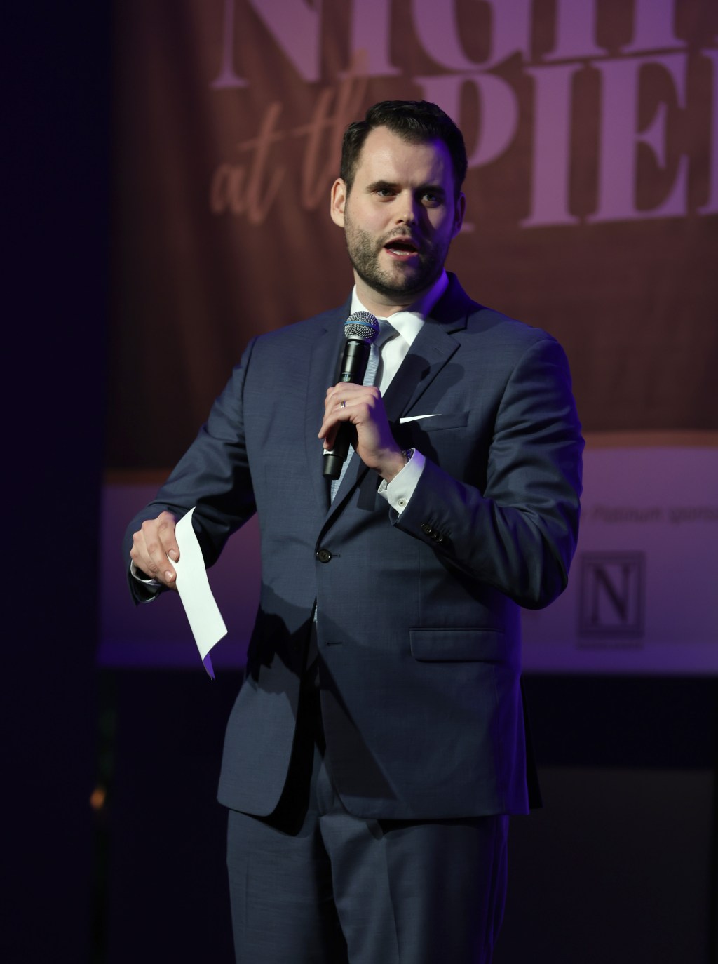 Iowa Senate Race: Progressive Vision vs. Pragmatic Solutions